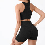 Conjunto deportivo femenino negro